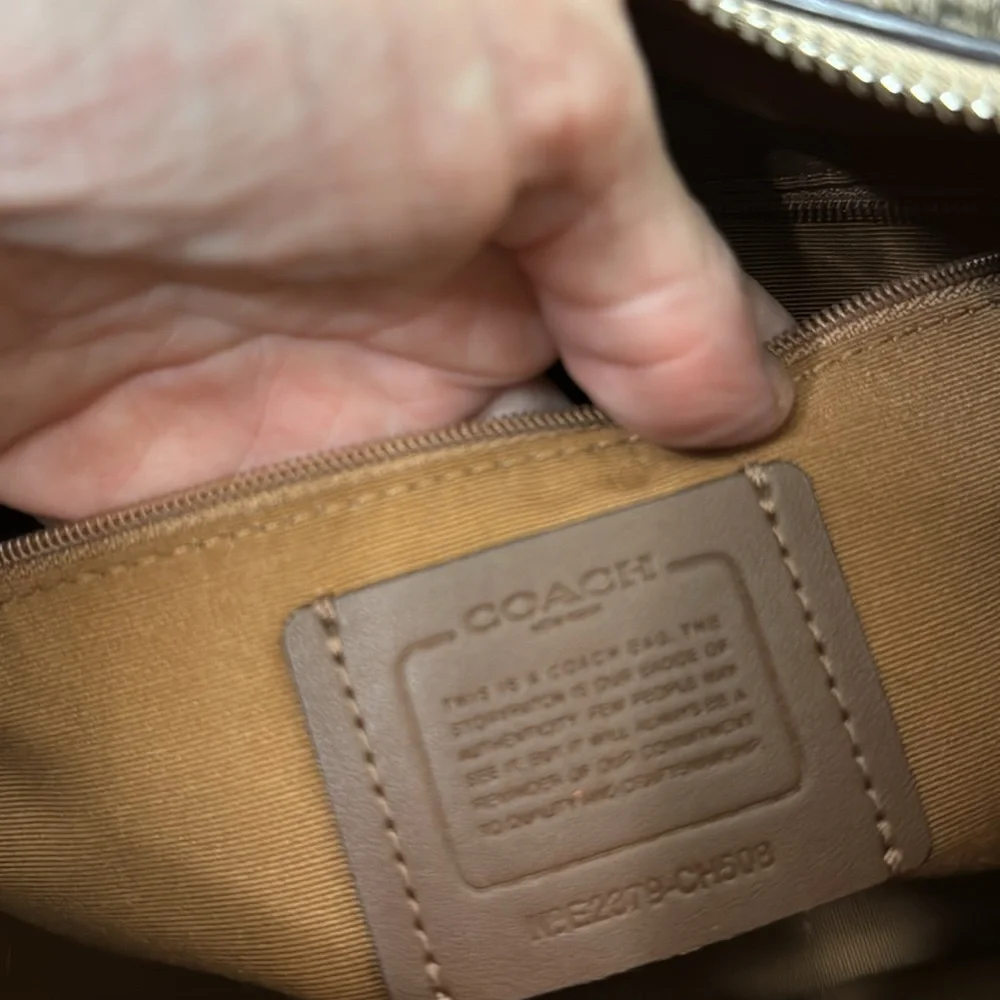 Coach Tan Leather Hobo Beige Handbag‎ Wallet Casual Bag EUC